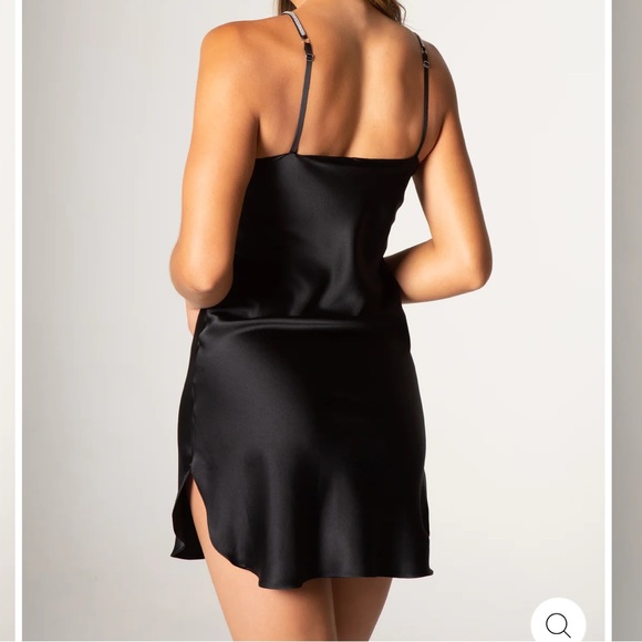 Avery Rose Made in USA silk dress with Swarovski crystal straps brand new - Picture 3 of 4